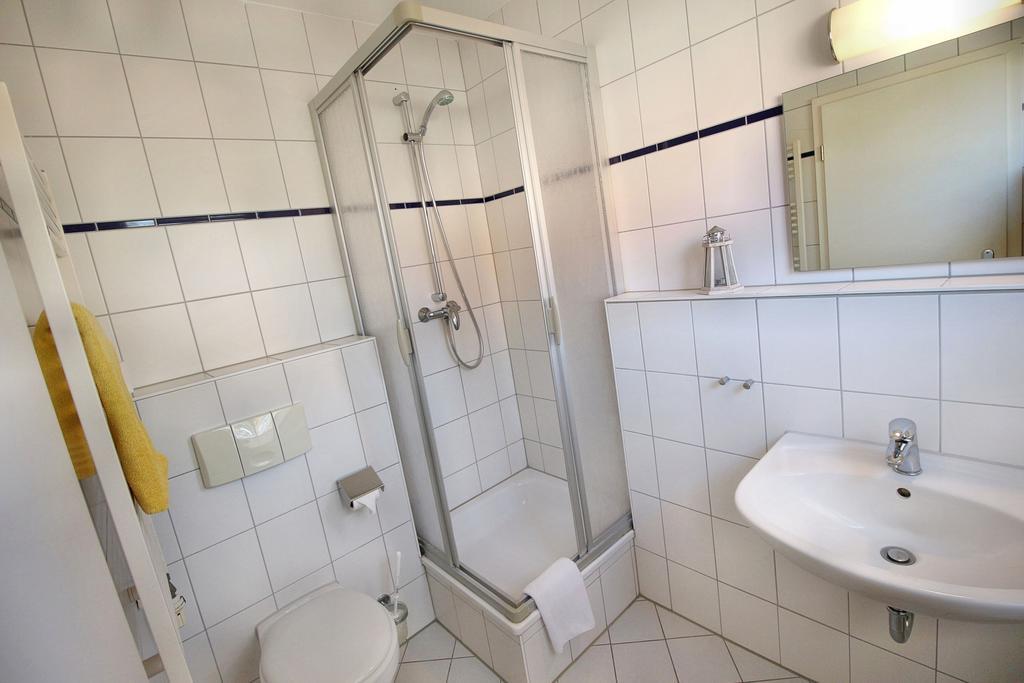 Pension Mola Breege Zimmer foto